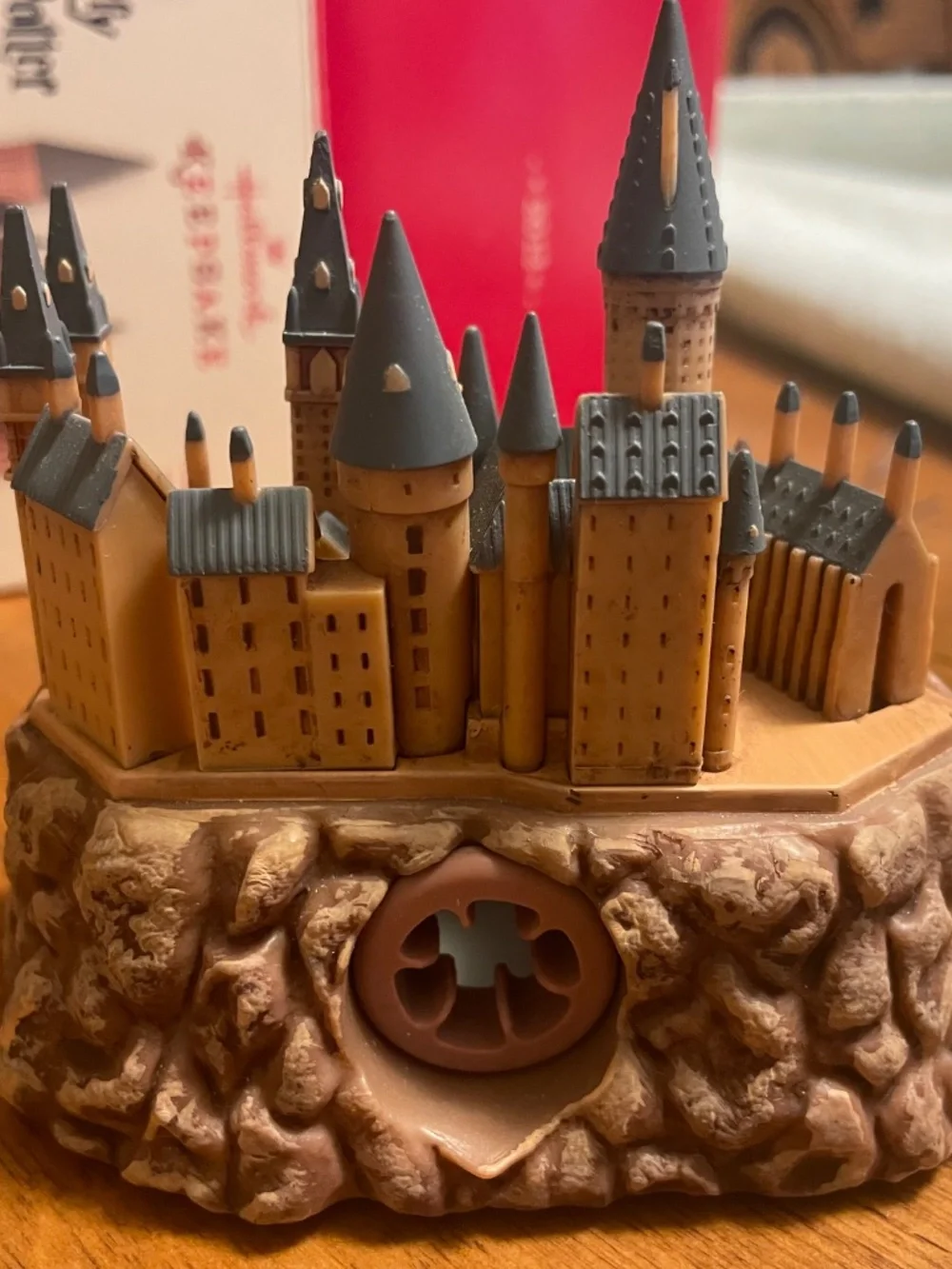 Hallmark Keepsake 2013 Harry Potter Hogwarts Castle Musical Ornament